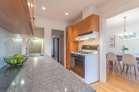 Photo 11 at 358 Victoria Park Avenue, The Beaches, Toronto