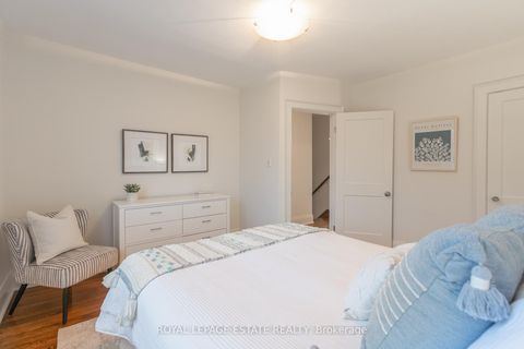 Photo 17 at 358 Victoria Park Avenue, The Beaches, Toronto