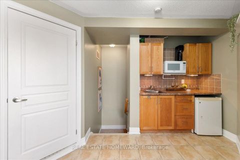 Photo 27 at 14 Fairhead Mews, Danforth, Toronto