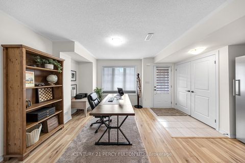 Photo 5 at 23 Honey Crisp Lane, Bowmanville, Clarington