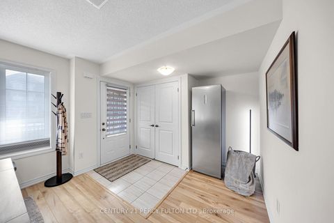 Photo 6 at 23 Honey Crisp Lane, Bowmanville, Clarington