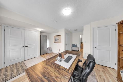 Photo 9 at 23 Honey Crisp Lane, Bowmanville, Clarington