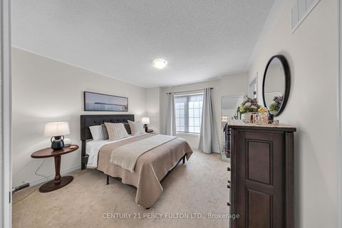 Photo 28 at 23 Honey Crisp Lane, Bowmanville, Clarington