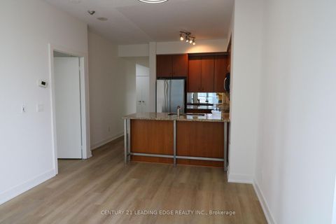 Photo 11 at 1404 - 438 KING Street W, Waterfront Communities C1, Toronto