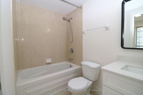 Photo 23 at 1404 - 438 KING Street W, Waterfront Communities C1, Toronto
