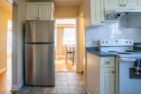 Photo 18 at 14 Mackinac Crescent, Bendale, Toronto