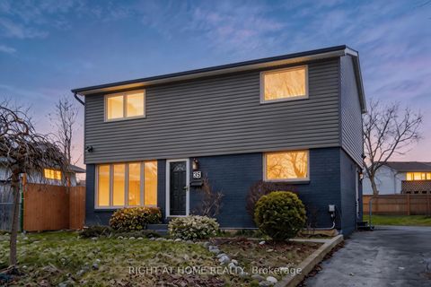 Photo 0 at 35 Tillbrook Court, Malvern, Toronto