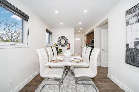 Photo 7 at 35 Tillbrook Court, Malvern, Toronto