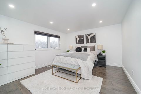 Photo 17 at 35 Tillbrook Court, Malvern, Toronto