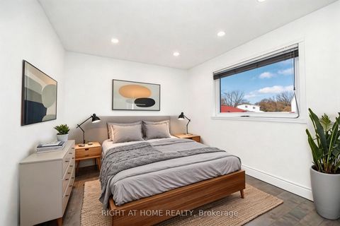 Photo 21 at 35 Tillbrook Court, Malvern, Toronto