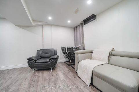 Photo 27 at 35 Tillbrook Court, Malvern, Toronto