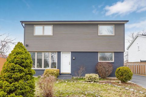 Photo 35 at 35 Tillbrook Court, Malvern, Toronto