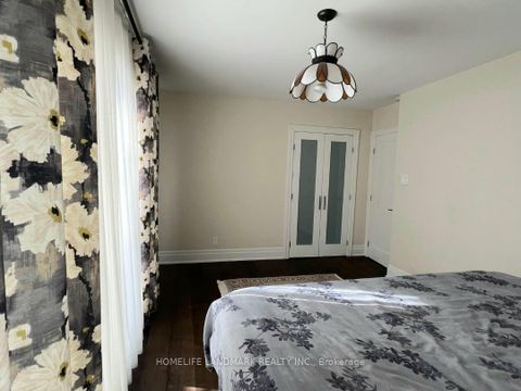 Photo 24 at 22 Coreydale Court, Bathurst Manor, Toronto