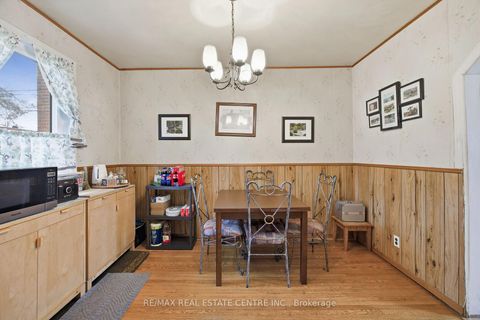 Photo 14 at 15 Cliff Street, Smythe, Toronto