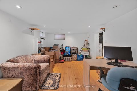 Photo 31 at 15 Cliff Street, Smythe, Toronto