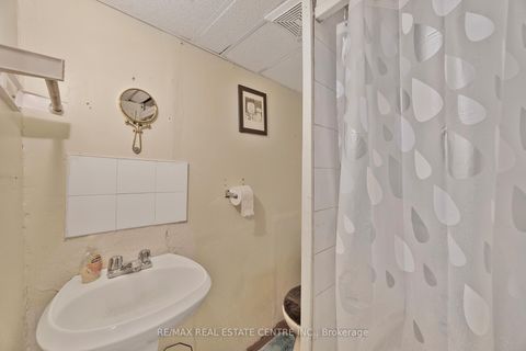 Photo 32 at 15 Cliff Street, Smythe, Toronto