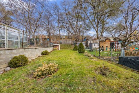 Photo 39 at 15 Cliff Street, Smythe, Toronto