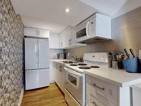 Photo 32 at 35 Waddington Crescent, Don Valley Village, Toronto