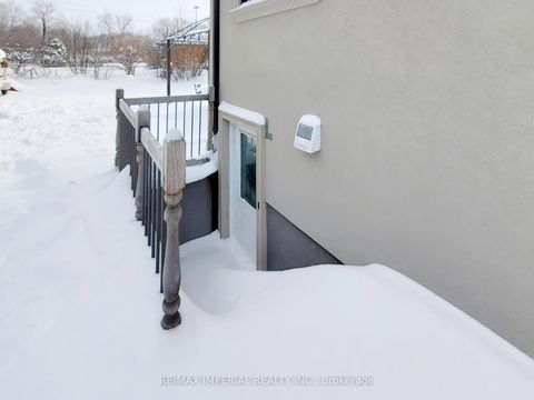 Photo 41 at 35 Waddington Crescent, Don Valley Village, Toronto