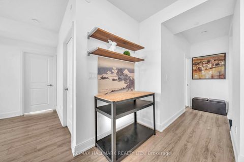 Photo 8 at 1102 - 9600 Yonge Street, North Richvale, Richmond Hill