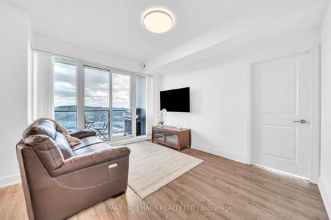 Photo 12 at 1102 - 9600 Yonge Street, North Richvale, Richmond Hill