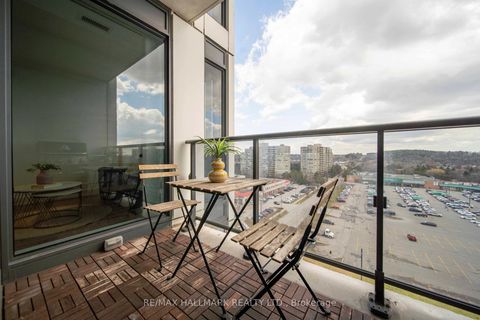 Photo 17 at 1102 - 9600 Yonge Street, North Richvale, Richmond Hill