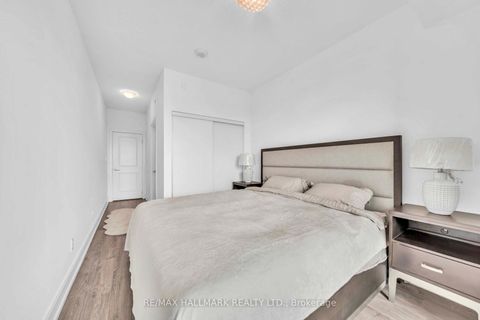 Photo 18 at 1102 - 9600 Yonge Street, North Richvale, Richmond Hill