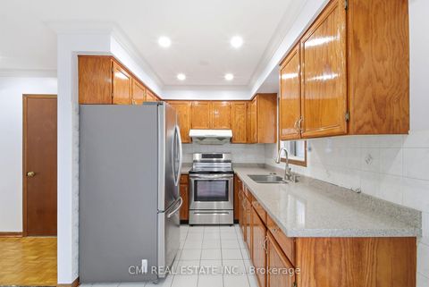 Photo 9 at 3 Forest Point Drive, Mount Dennis, Toronto