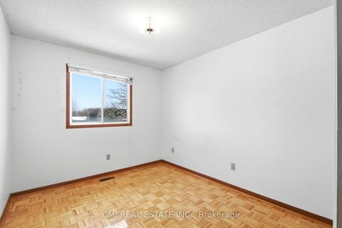 Photo 17 at 3 Forest Point Drive, Mount Dennis, Toronto