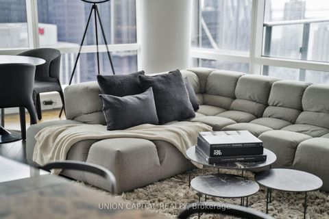 Photo 10 at 5508 - 180 University Avenue, Bay Street Corridor, Toronto