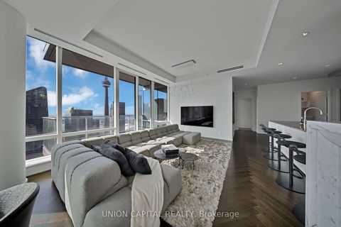 Photo 11 at 5508 - 180 University Avenue, Bay Street Corridor, Toronto