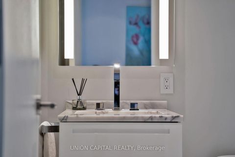 Photo 17 at 5508 - 180 University Avenue, Bay Street Corridor, Toronto