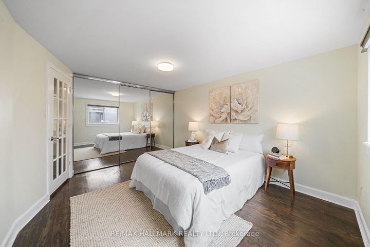 Photo 13 at 11 Tangle Briar Way, Bayview Village, Toronto