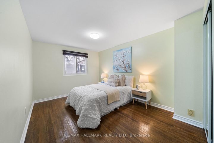 Photo 16 at 11 Tangle Briar Way, Bayview Village, Toronto