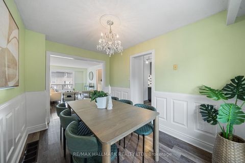 Photo 6 at 11 Tangle Briar Way, Bayview Village, Toronto