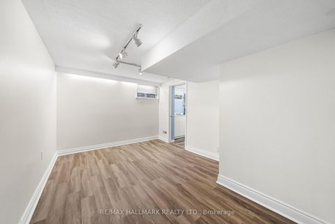 Photo 24 at 11 Tangle Briar Way, Bayview Village, Toronto