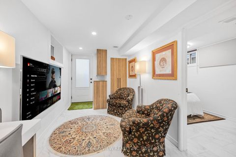 Photo 13 at 9 Kenworthy Avenue, Oakridge, Toronto