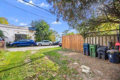 Photo 24 at 9 Kenworthy Avenue, Oakridge, Toronto