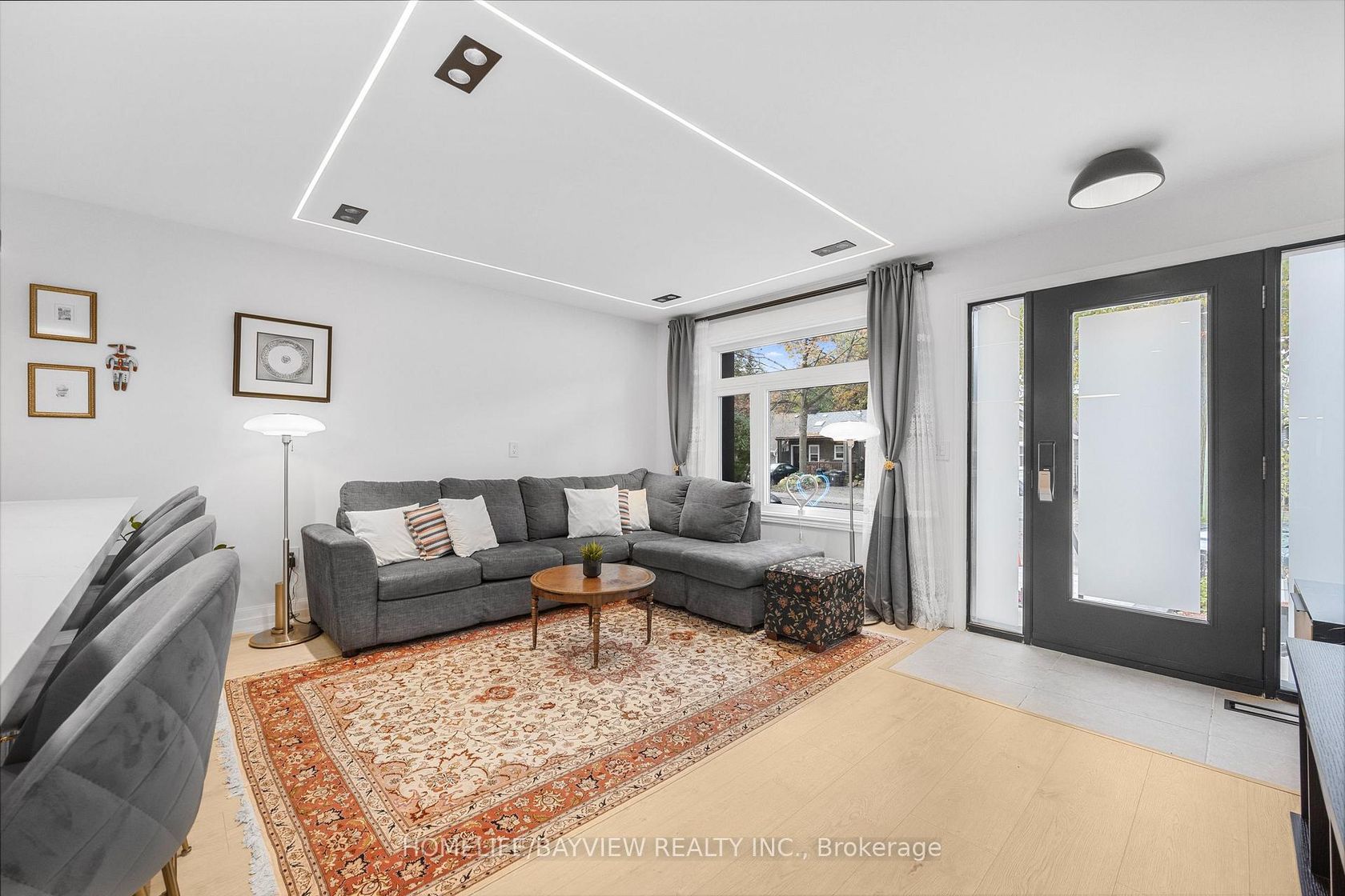 9 Kenworthy Avenue, Oakridge, Toronto photo number 2