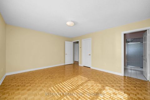 Photo 16 at 6 Noble Prince Place, Sonoma Heights, Vaughan