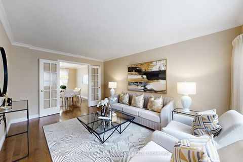 Photo 7 at 69 Dunbarton Court, Harding, Richmond Hill