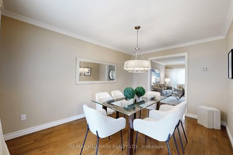 Photo 9 at 69 Dunbarton Court, Harding, Richmond Hill