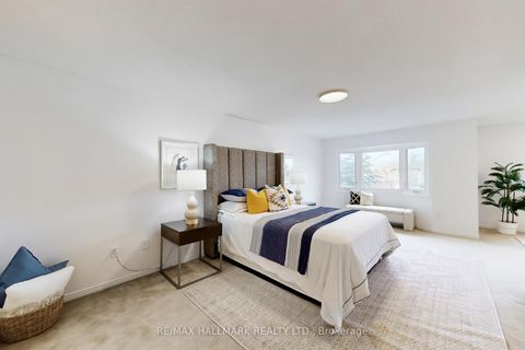 Photo 21 at 69 Dunbarton Court, Harding, Richmond Hill