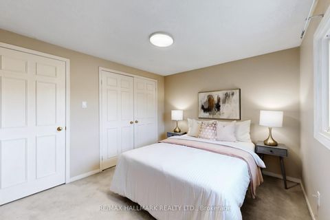 Photo 31 at 69 Dunbarton Court, Harding, Richmond Hill