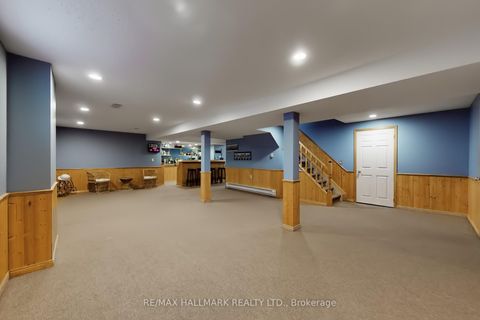 Photo 37 at 69 Dunbarton Court, Harding, Richmond Hill