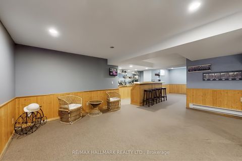 Photo 39 at 69 Dunbarton Court, Harding, Richmond Hill