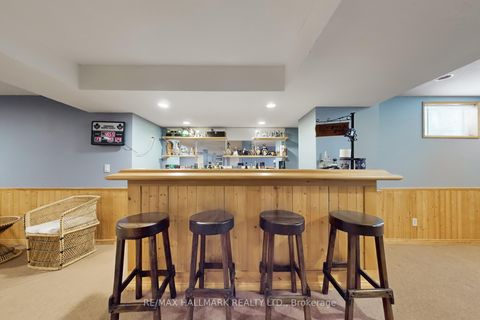 Photo 40 at 69 Dunbarton Court, Harding, Richmond Hill