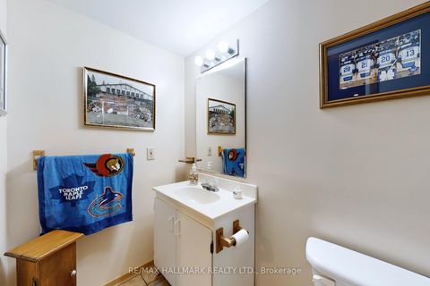 Photo 42 at 69 Dunbarton Court, Harding, Richmond Hill