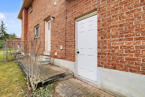 Photo 45 at 69 Dunbarton Court, Harding, Richmond Hill