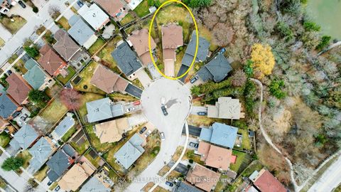 Photo 47 at 69 Dunbarton Court, Harding, Richmond Hill